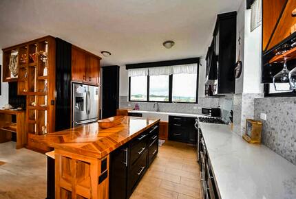 Oceanfront Serenity in San Clemente - San Clemente-san Jacinto, Ecuador