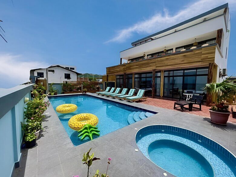 Oceanfront Serenity in San Clemente - San Clemente-san Jacinto, Ecuador