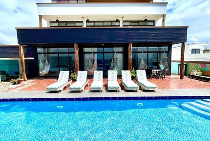 Oceanfront Serenity in San Clemente - San Clemente-san Jacinto, Ecuador