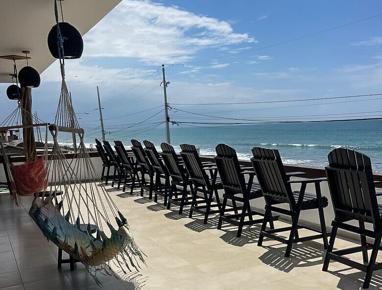 Oceanfront Serenity in San Clemente - San Clemente-san Jacinto, Ecuador
