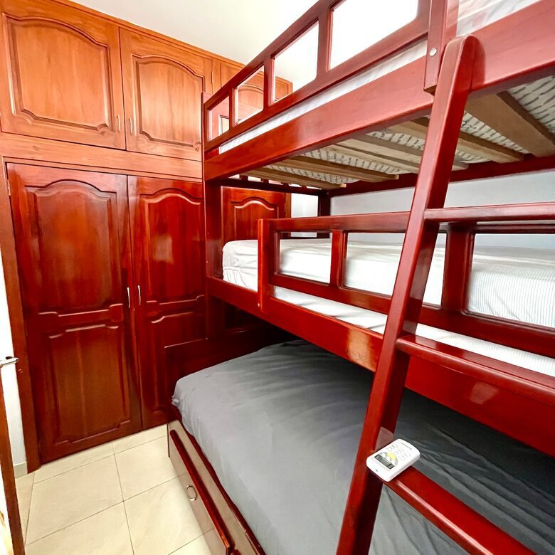 Oceanfront Serenity in San Clemente - San Clemente-san Jacinto, Ecuador