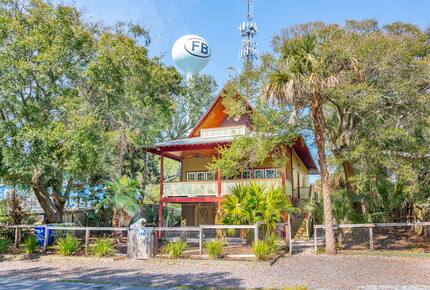 Island Escape Near Charleston - Folly Beach, South Carolina