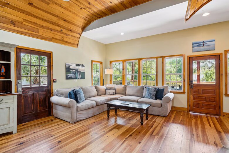 Island Escape Near Charleston - Folly Beach, South Carolina