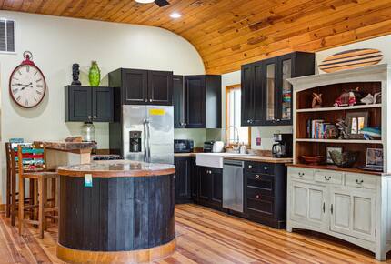 Island Escape Near Charleston - Folly Beach, South Carolina