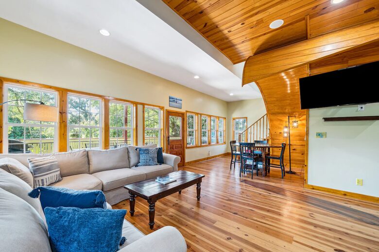 Island Escape Near Charleston - Folly Beach, South Carolina