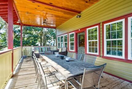 Island Escape Near Charleston - Folly Beach, South Carolina