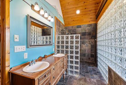 Island Escape Near Charleston - Folly Beach, South Carolina