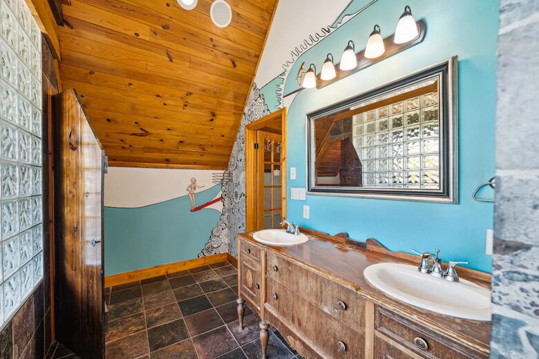 Island Escape Near Charleston - Folly Beach, South Carolina