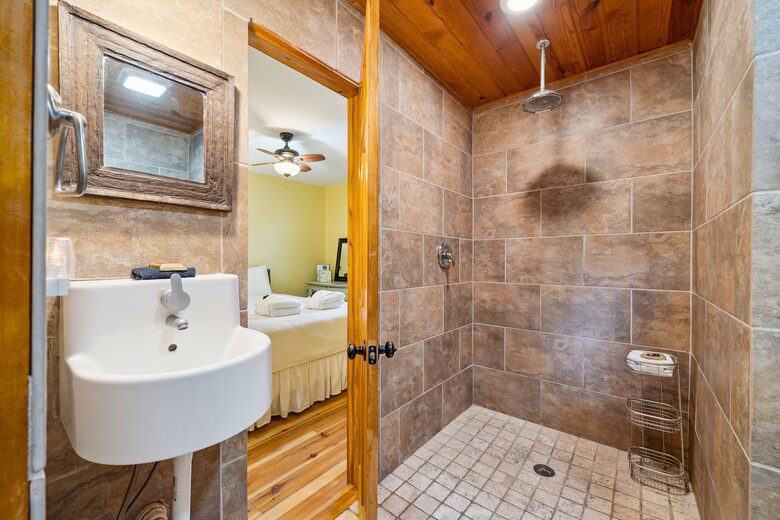 Island Escape Near Charleston - Folly Beach, South Carolina