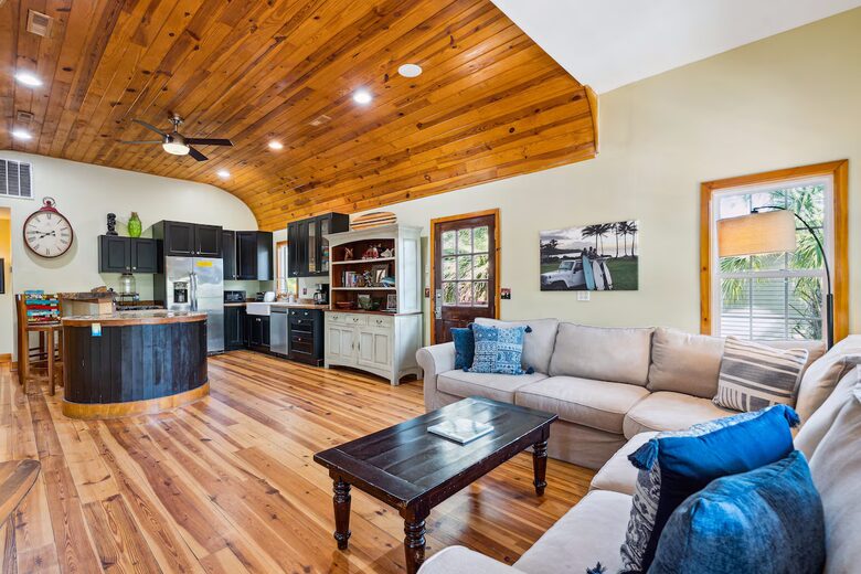 Island Escape Near Charleston - Folly Beach, South Carolina