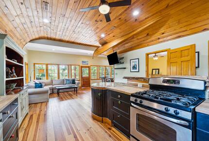 Island Escape Near Charleston - Folly Beach, South Carolina