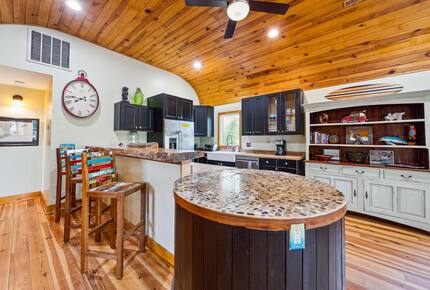 Island Escape Near Charleston - Folly Beach, South Carolina