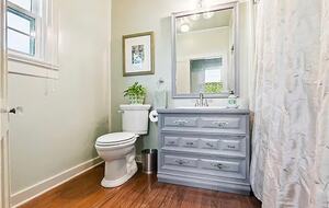 Historic Shotgun Cottage in Uptown New Orleans - New Orleans, Louisiana