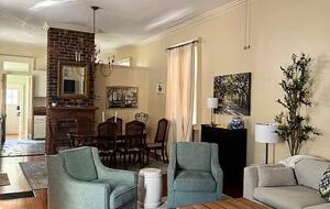 Historic Shotgun Cottage in Uptown New Orleans - New Orleans, Louisiana