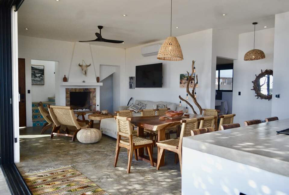 Elegant Baja Retreat with Ocean & Mountain Views - Playa Los Cerritos, Mexico