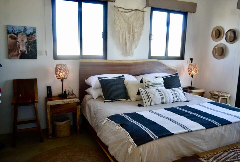 Elegant Baja Retreat with Ocean & Mountain Views - Playa Los Cerritos, Mexico