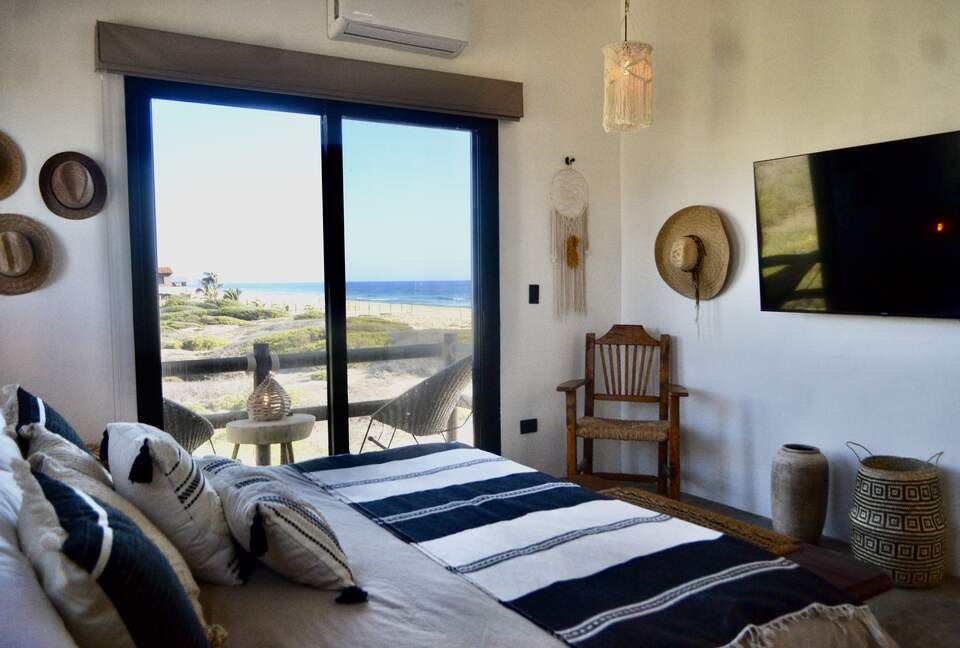 Elegant Baja Retreat with Ocean & Mountain Views - Playa Los Cerritos, Mexico