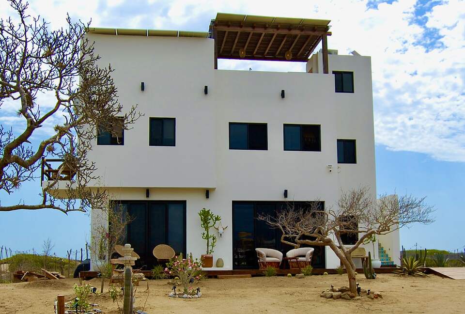 Elegant Baja Retreat with Ocean & Mountain Views - Playa Los Cerritos, Mexico