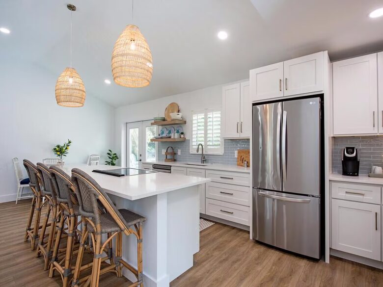 Waterfront Cottage on the Isles of Capri - Naples, Florida