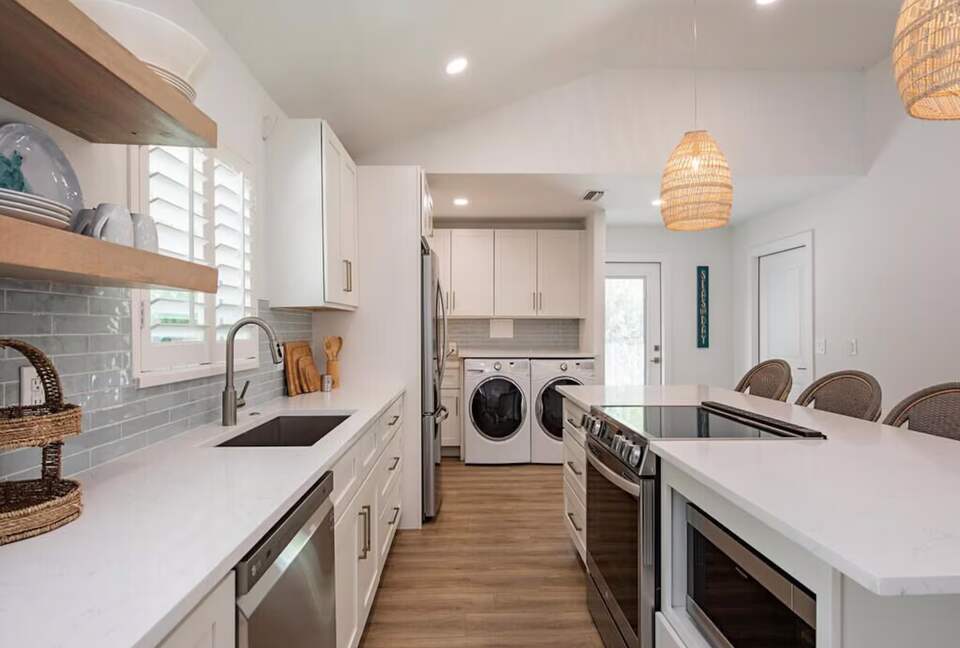 Waterfront Cottage on the Isles of Capri - Naples, Florida