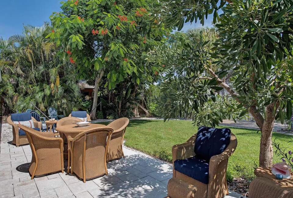 Waterfront Cottage on the Isles of Capri - Naples, Florida