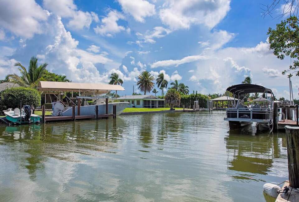 Waterfront Cottage on the Isles of Capri - Naples, Florida