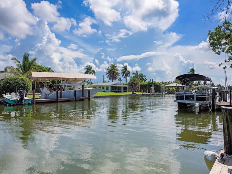 Waterfront Cottage on the Isles of Capri - Naples, Florida
