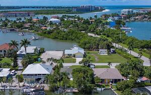 Waterfront Cottage on the Isles of Capri - Naples, Florida