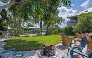 Waterfront Cottage on the Isles of Capri - Naples, Florida