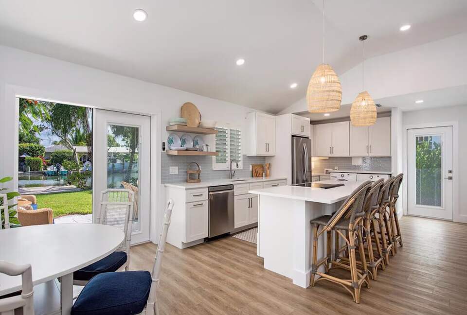 Waterfront Cottage on the Isles of Capri - Naples, Florida