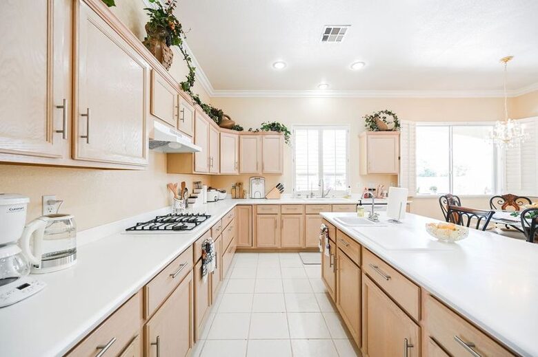 Refined Six-Bedroom Retreat Minutes from the Strip - Las Vegas, Nevada