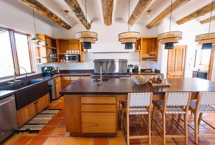 Desert Sanctuary with Designer Touches - Santa Fe, New Mexico