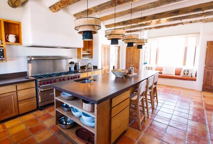 Desert Sanctuary with Designer Touches - Santa Fe, New Mexico