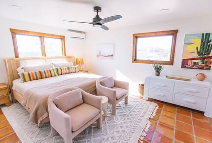 Desert Sanctuary with Designer Touches - Santa Fe, New Mexico