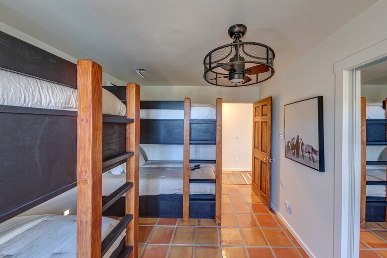 Desert Sanctuary with Designer Touches - Santa Fe, New Mexico