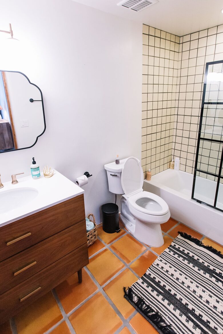 Desert Sanctuary with Designer Touches - Santa Fe, New Mexico