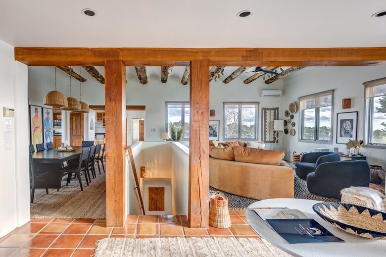 Desert Sanctuary with Designer Touches - Santa Fe, New Mexico