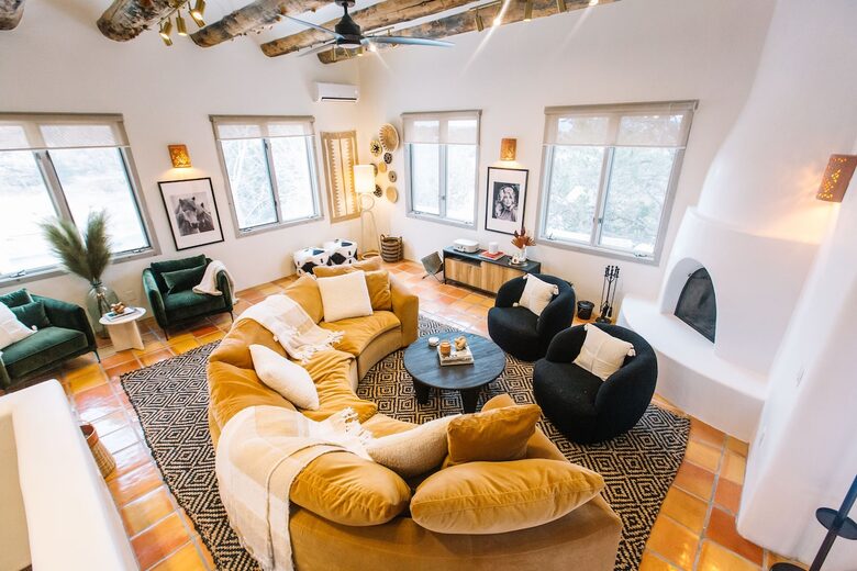 Desert Sanctuary with Designer Touches - Santa Fe, New Mexico