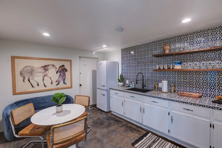 Desert Sanctuary with Designer Touches - Santa Fe, New Mexico