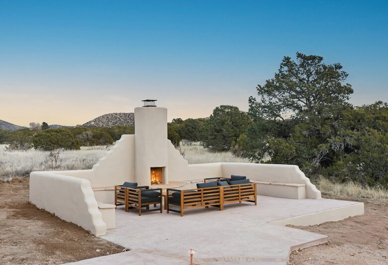 Desert Sanctuary with Designer Touches - Santa Fe, New Mexico