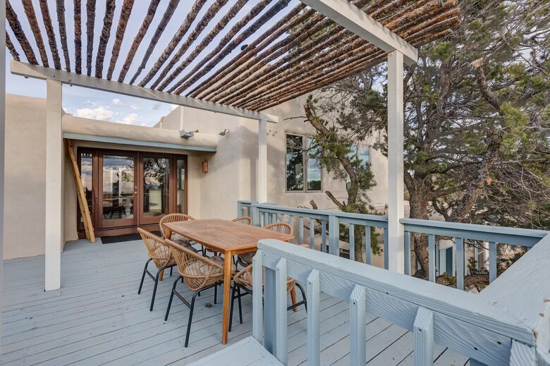 Desert Sanctuary with Designer Touches - Santa Fe, New Mexico