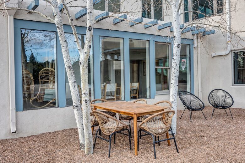 Desert Sanctuary with Designer Touches - Santa Fe, New Mexico