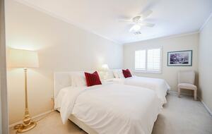 Waterfalls View Refined Six-Bedroom Retreat Minutes from the Strip - Las Vegas, Nevada