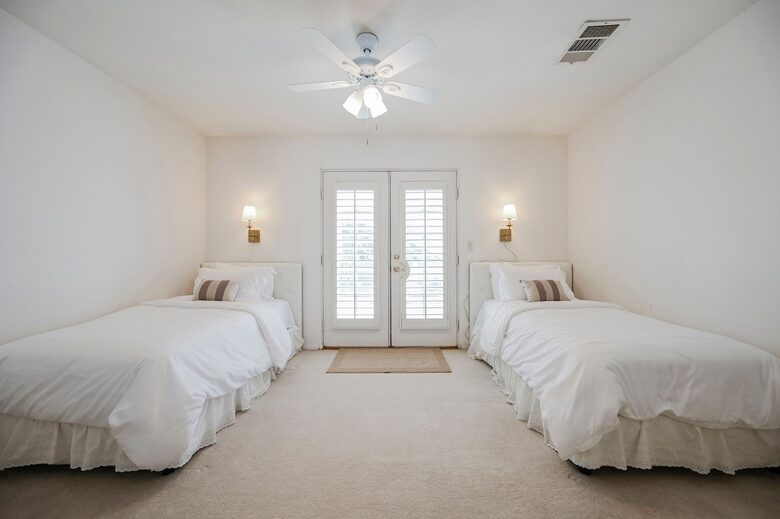 Refined Six-Bedroom Retreat Minutes from the Strip - Las Vegas, Nevada