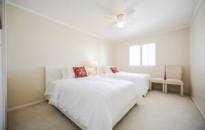 Waterfalls View Refined Six-Bedroom Retreat Minutes from the Strip - Las Vegas, Nevada