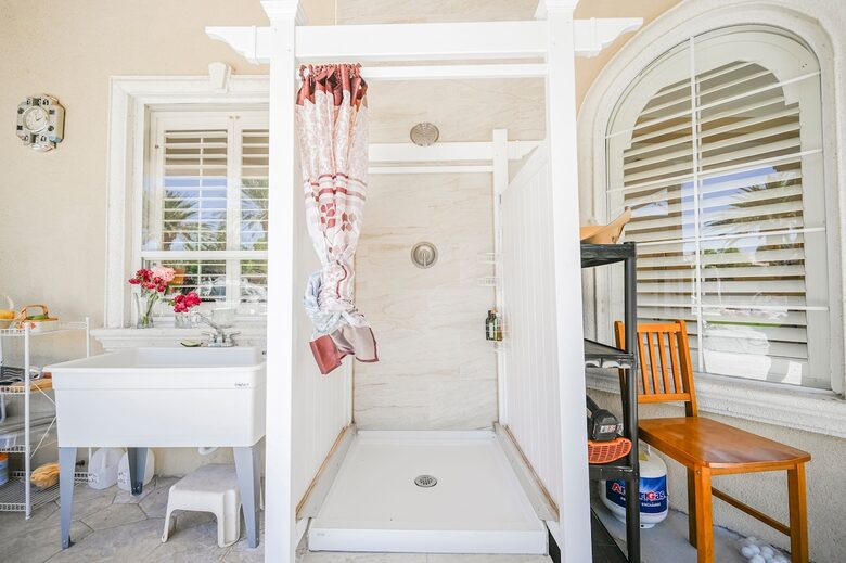 Refined Six-Bedroom Retreat Minutes from the Strip - Las Vegas, Nevada