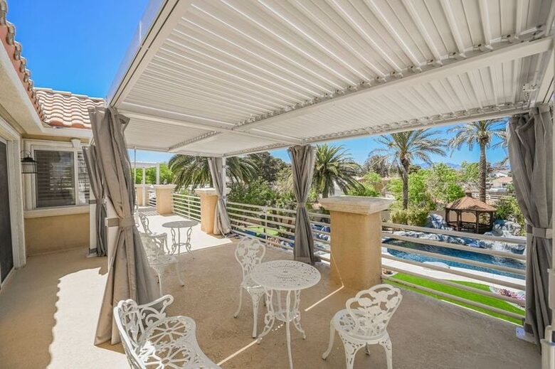 Refined Six-Bedroom Retreat Minutes from the Strip - Las Vegas, Nevada