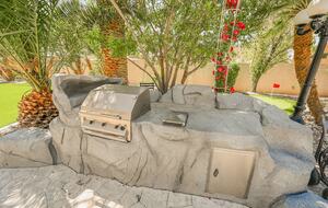 Waterfalls View Refined Six-Bedroom Retreat Minutes from the Strip - Las Vegas, Nevada