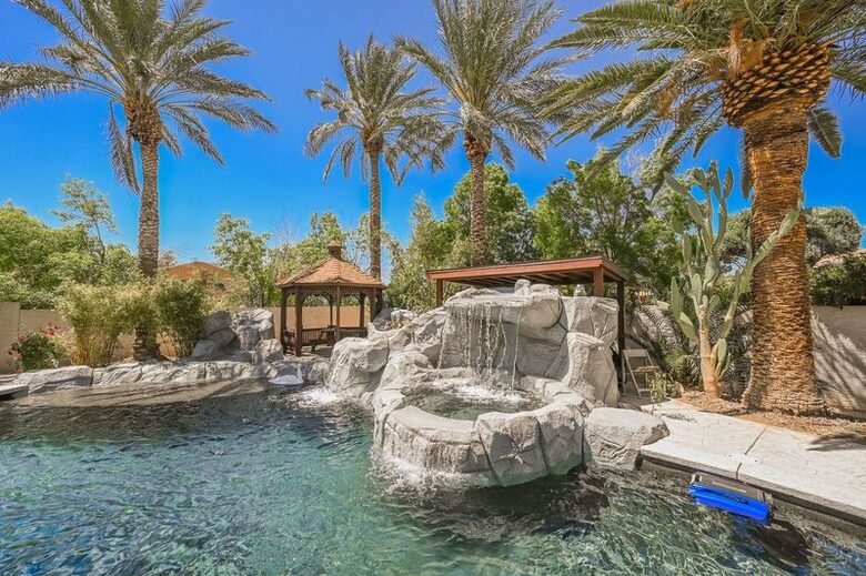 Refined Six-Bedroom Retreat Minutes from the Strip - Las Vegas, Nevada