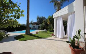 Graceful Family Villa Near the Amalfi Coast - Pontecagnano Faiano, Italy